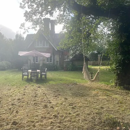 Cheney Lodge Lymington Exterior photo